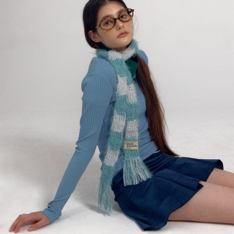 DANCING GRANDMA SOFT STRIPE MUFFLER : CLOUD blue