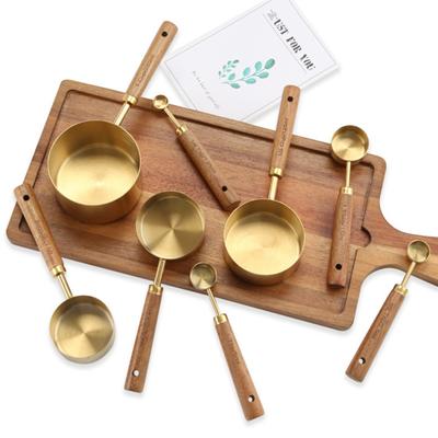 Nützlicher Messlöffel, wiederverwendbares Kochzubehör in goldener Farbe