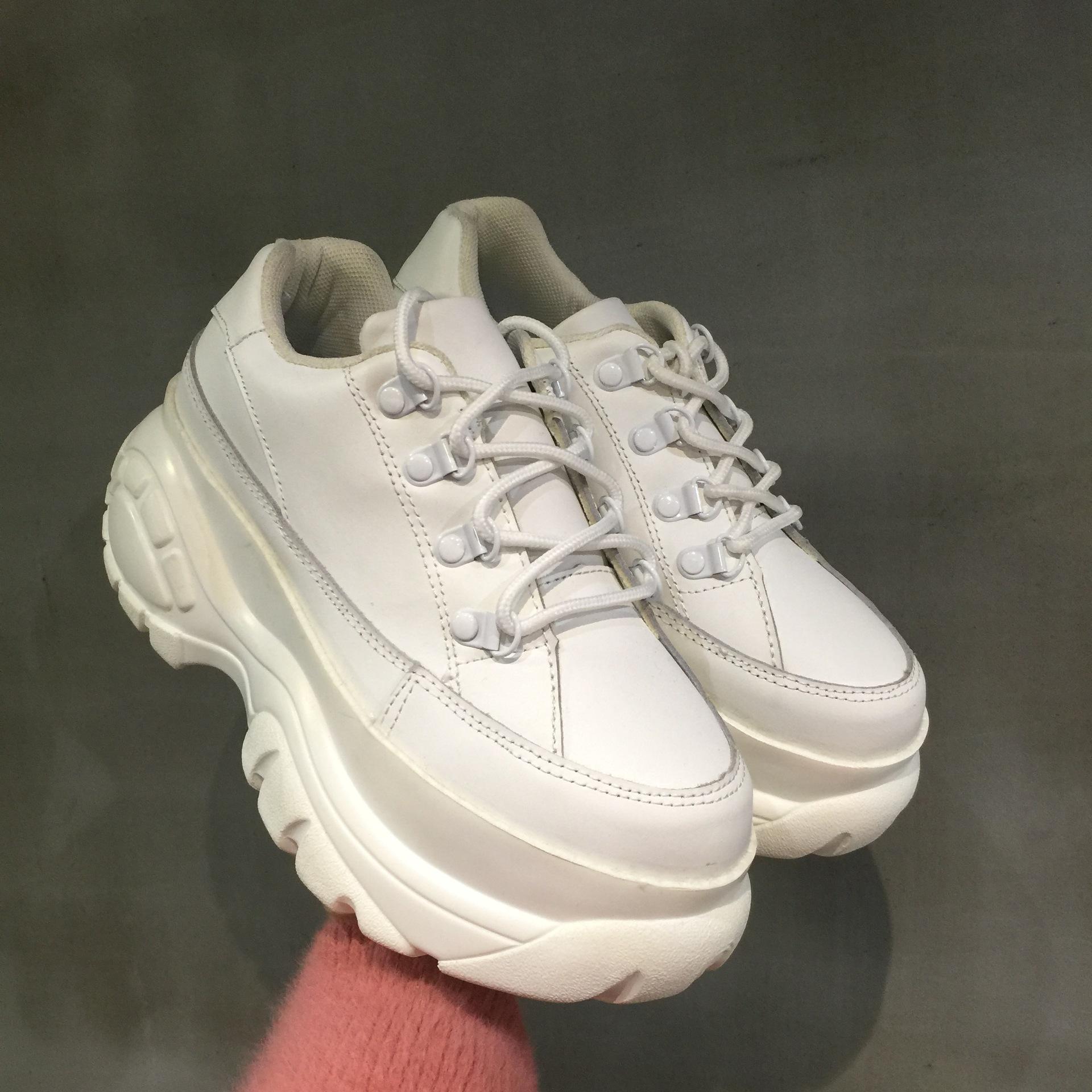 2024 Лучшие кожаные туфли из коровьей кожи женские повседневные кроссовки с круглым — фото 3