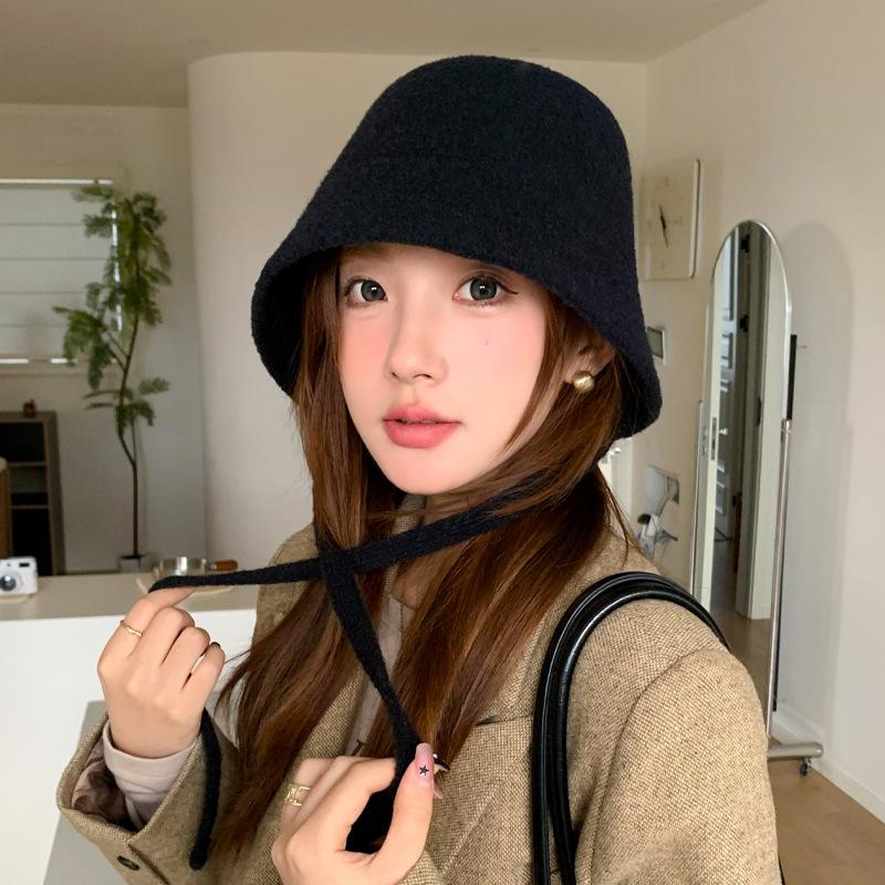 Autumn and Winter Hat Female British Style Retro Basin Hat Plush Bucket Hat Outdoor Windproof Bucket Hat