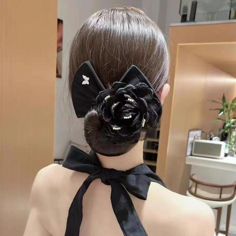 New Tea Flower Lazy Twist Comb Hair Accessory with A Bow-shaped Decoration for The Back of The Head, Suitable for Wavy Hair.