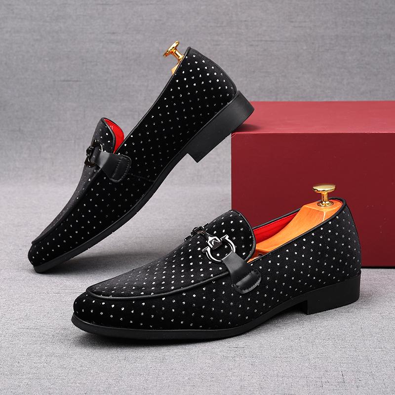Moda Nuova Moda Uomo Fantasia Pois Abito Scarpe in Pelle Maschio Designer Nero Matrimonio Ballo di Fine Anno Scarpe per la Casa Zapatos Hombre