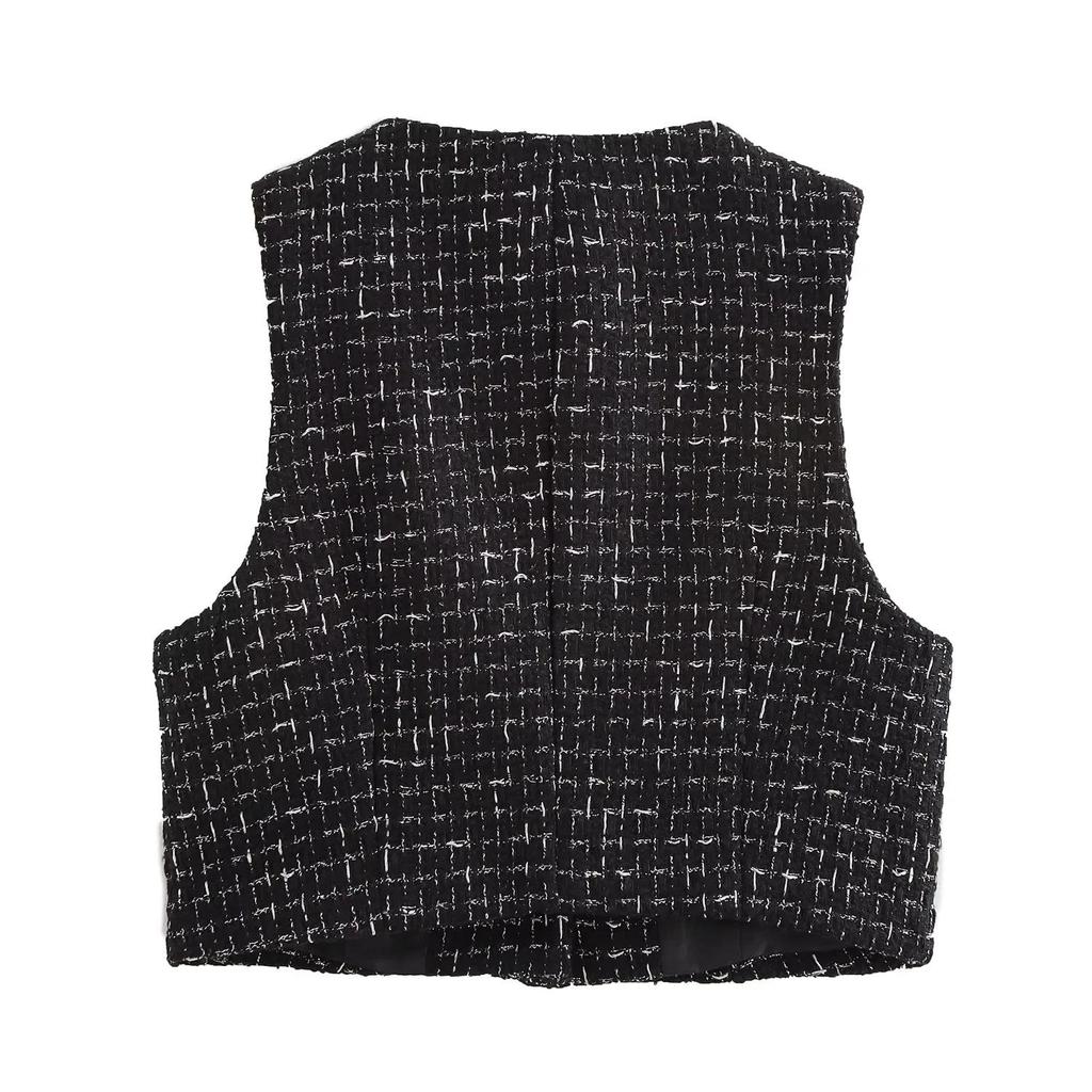 Chic Tweed Set: Vest & Belted High-Waist Shorts