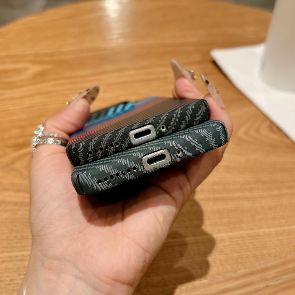 Luxury Ultra Thin Carbon Fiber Texture Magnetic Case For 15 Ultra 14 13 Pro Wireless Charge Shockproof Hard Matte Cover