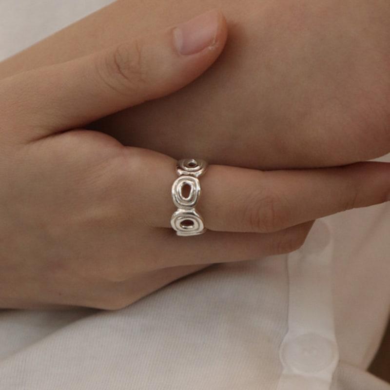 VINOOM Square Pattern Ring