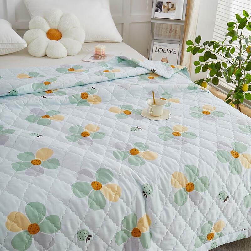 Beigaman Blumenmuster Gesteppte Sommerdecke