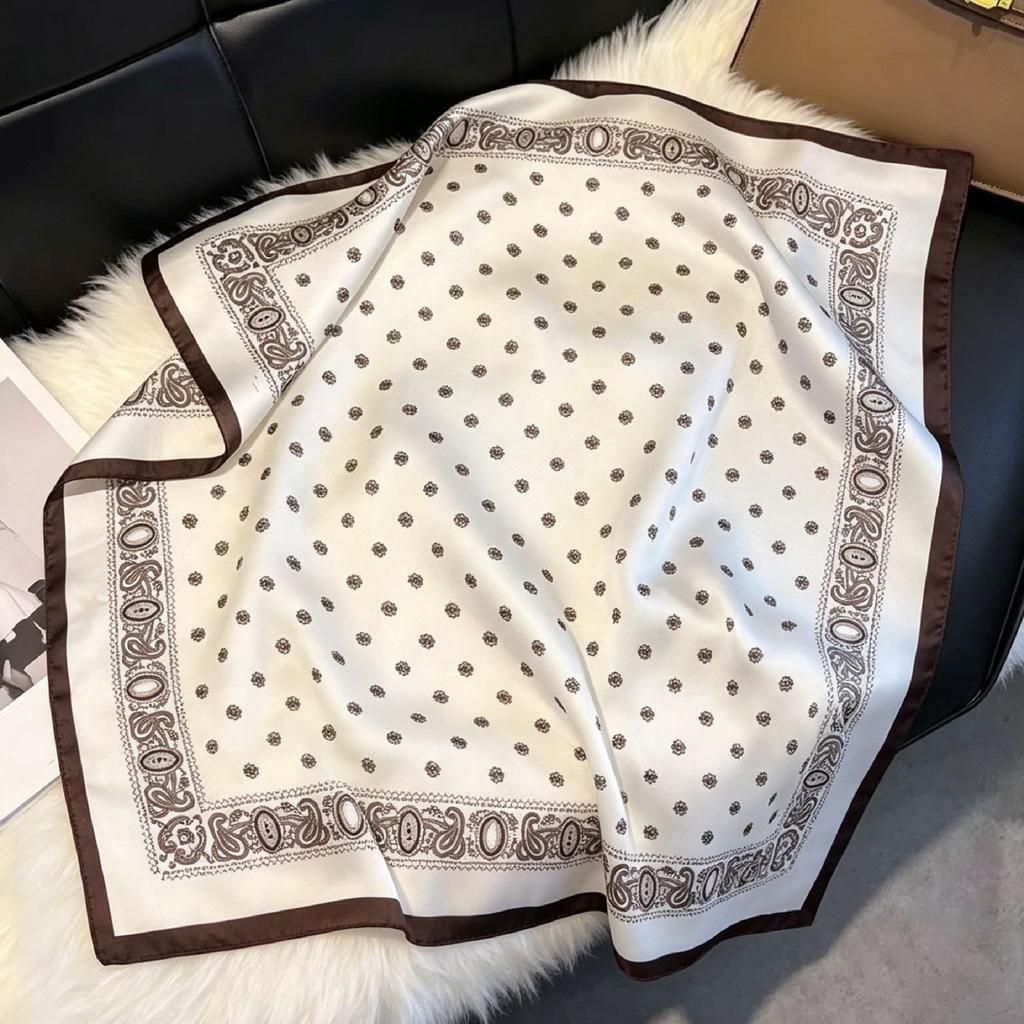 Écharpe carrée florale de luxe légère française impression soie simulation soie foulard foulard de tête foulard pour femmes printemps et été foulard foulard temperament ne
