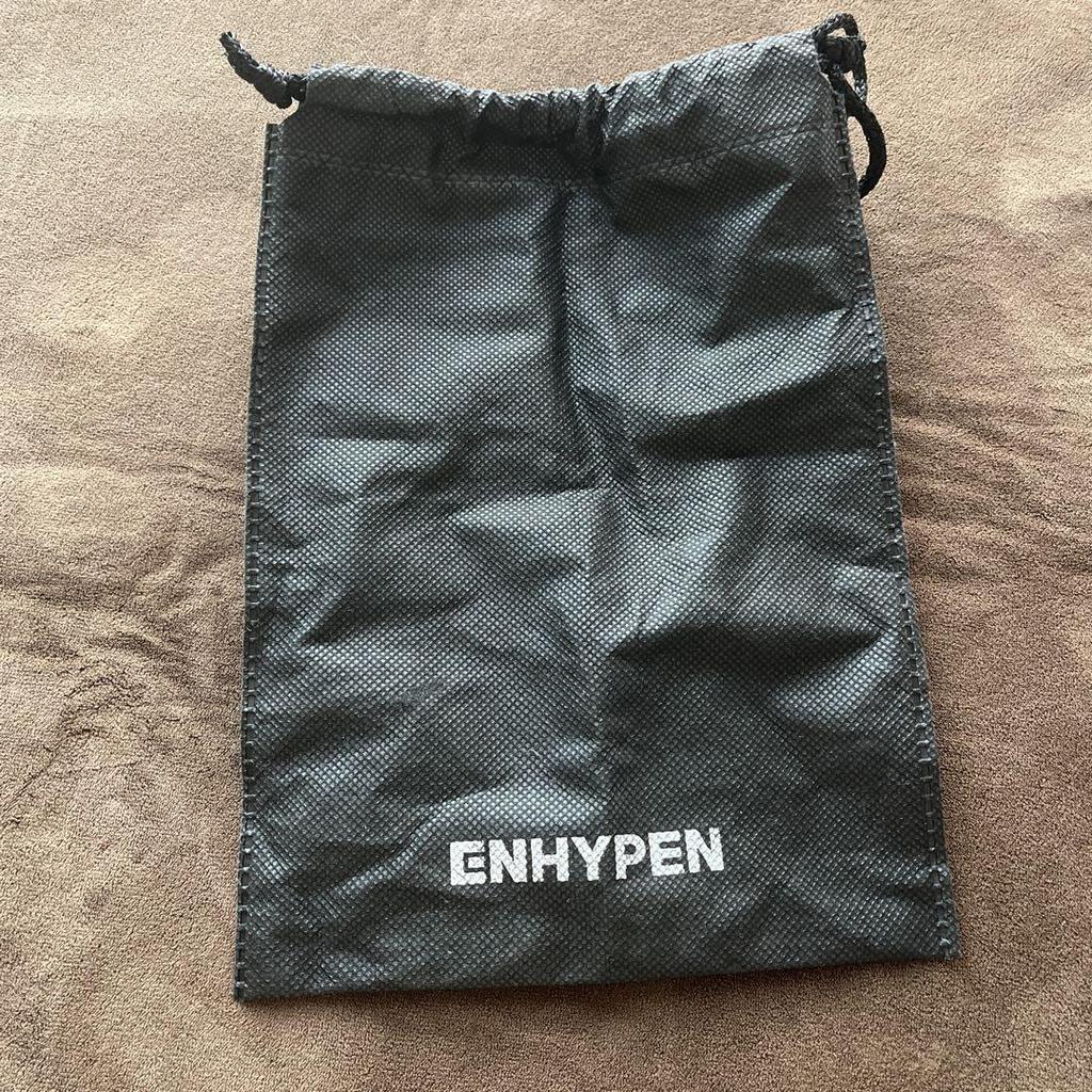 [USED] Official ENHYPEN penlight ver.1 & 2 albums included