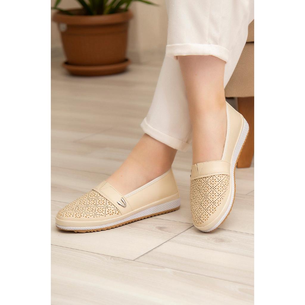 Orthopädische Ballerina-Schuhe aus weicher Haut für Damen mit perforiertem Kordelzug