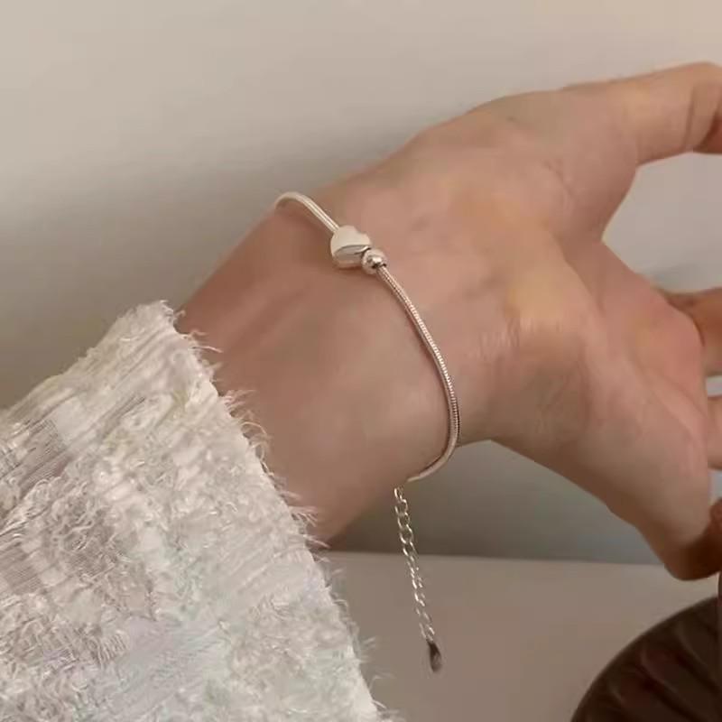 Snake Chain Heart Bracelet For Women Minimalist Elegant Fashion Versatile Wrist Jewelry Accessory