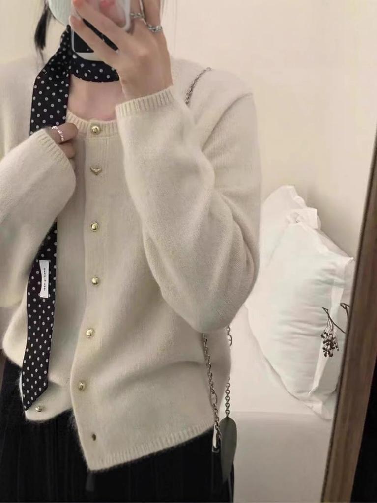 European Style Women's Pure Wool Soft Fluffy Cardigan Sweater