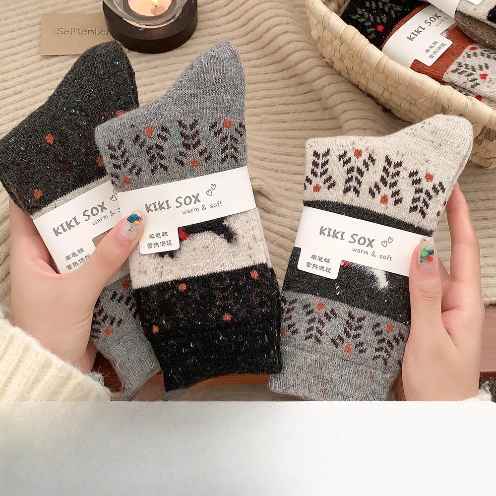 Ich Herbst- und Winter-Cartoon-Farbblock-Hund-Mädchensocken, Verdickte Wollsocken, Warme Socken, Wadenlange Socken, Retro-Outfits