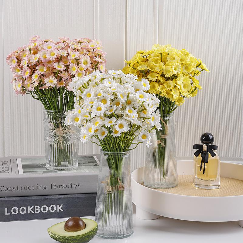 Nordic Dining Table Small Daisy Chamomile Silk Flower Bouquet for Home Decor