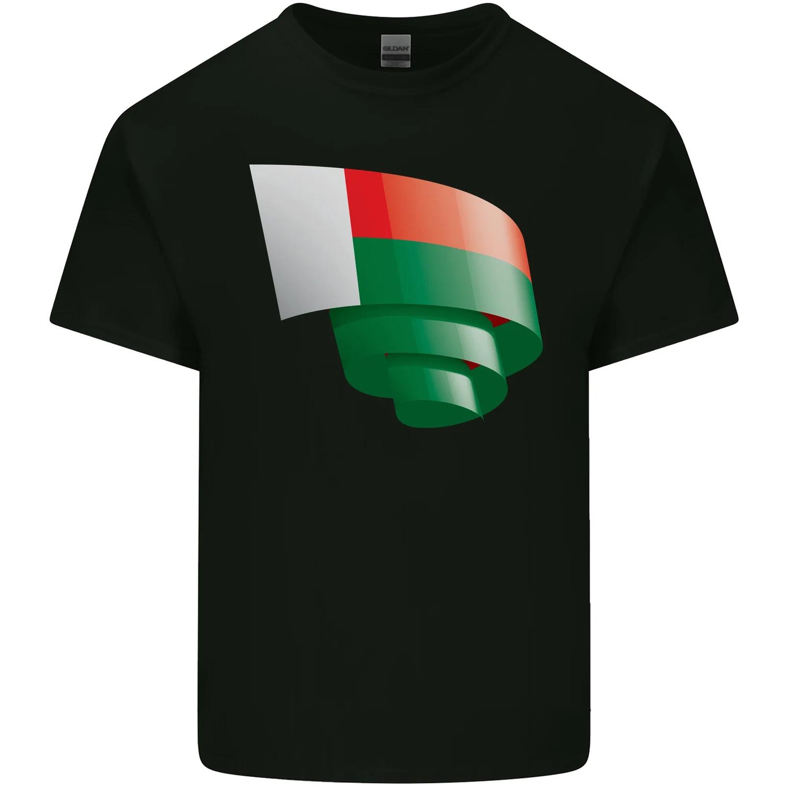 Curled Madagascar Flag Madagascan Day Football Kids T-Shirt Childrens 2XL