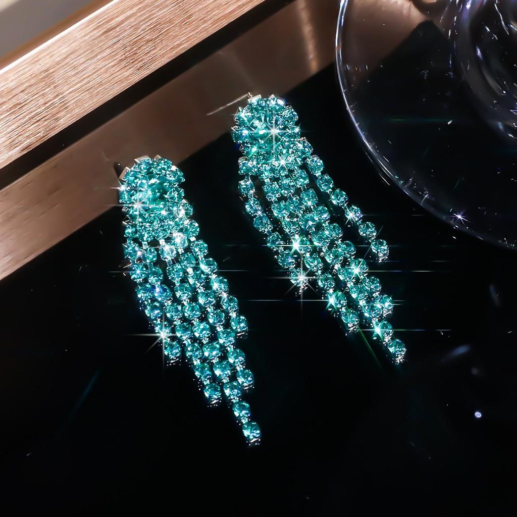 Explosive crystal blue long fringed small earrings