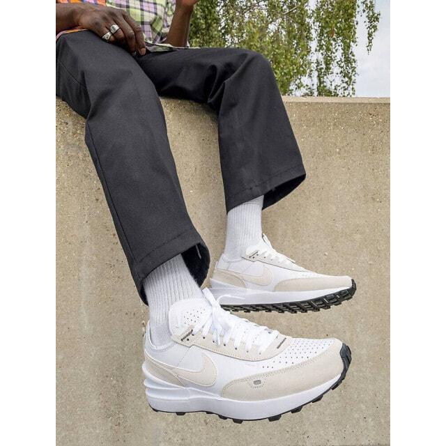 

Белые кожаные кроссовки Nike Waffle One