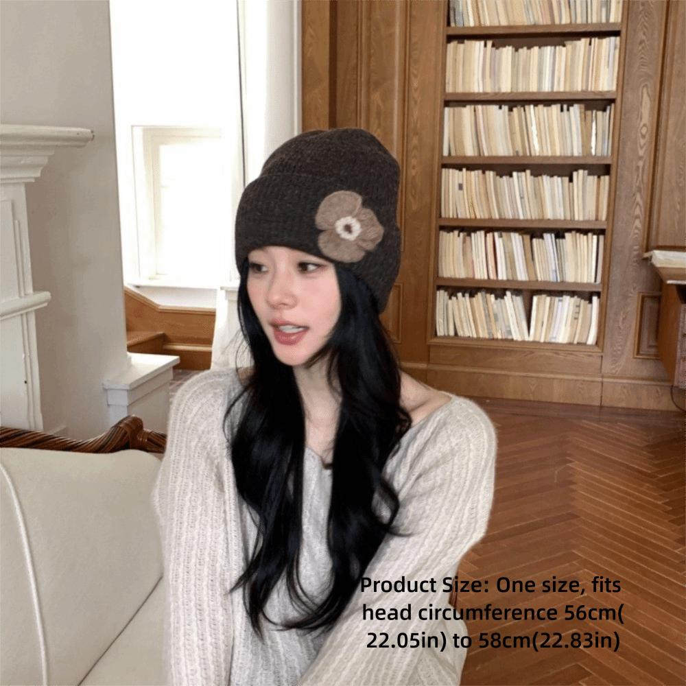 Polyester Floral Knitted Beanie Hat 56cm-58cm Circumference Handmade Beanie Outdoor Wear