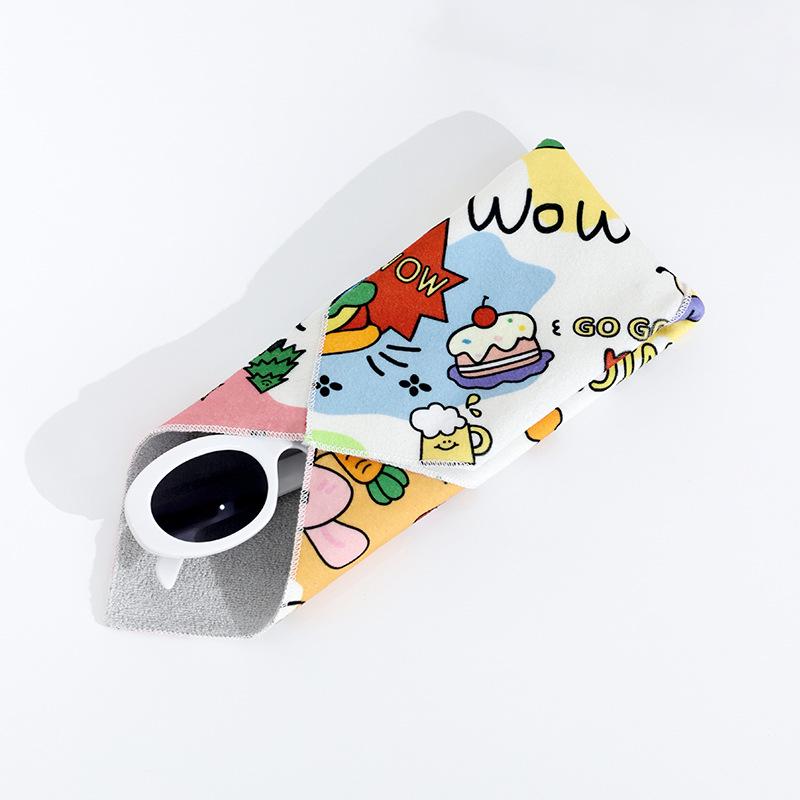 Compact Velcro Camera Lens Wrap and Makeup Storage Bag