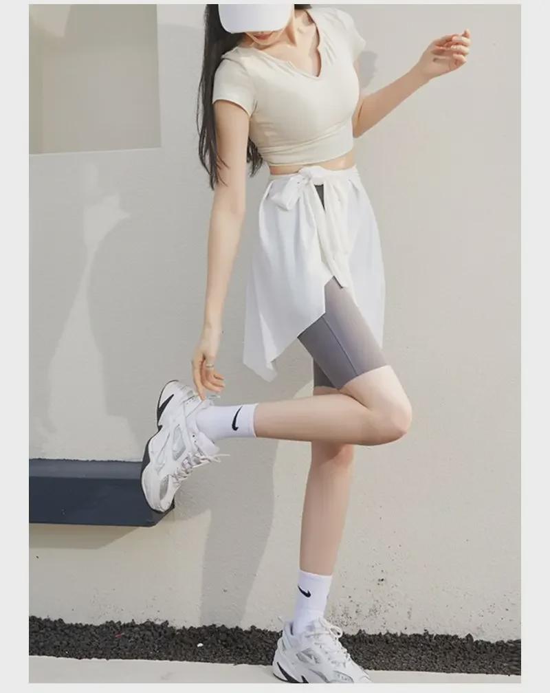 Women's Yoga Skirt: One-Piece Fitness Skirt with Hip-Covering Design