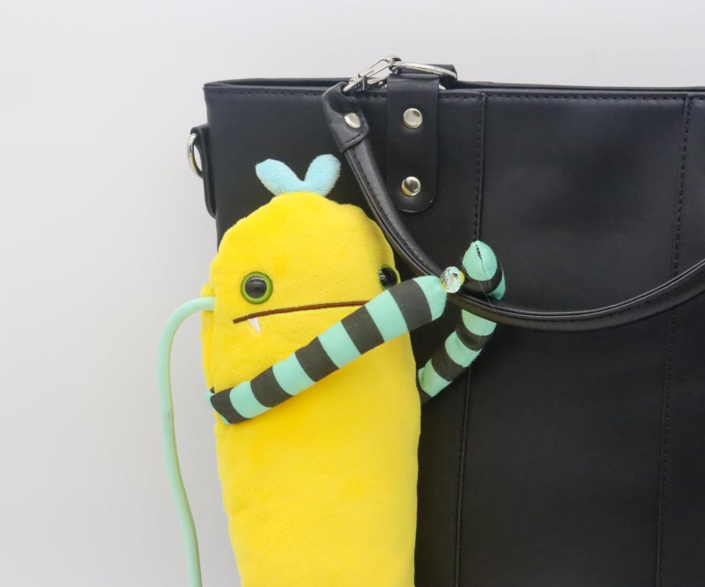 Shinada Mokeke Smartphone Pouch with Chimoke Chikkun