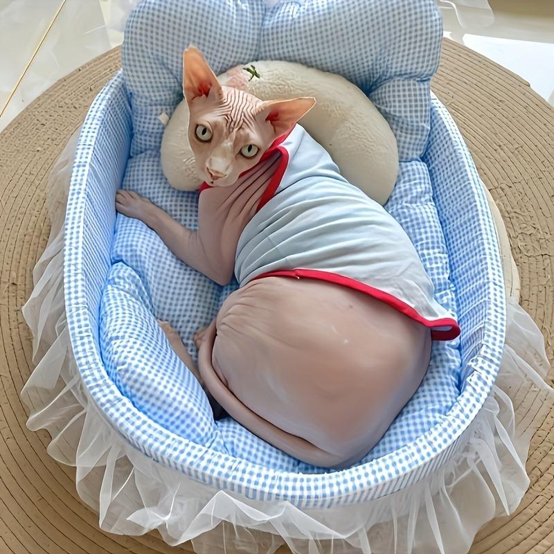 [Polyester Plaid Haustierbett] Atmungsaktives Polyester Plaid Haustierbett für kleine bis mittelgroße Katzen | Bequem mit dekorativer Spitzeneinfassung | Inklusive weich gepolsterter Matte