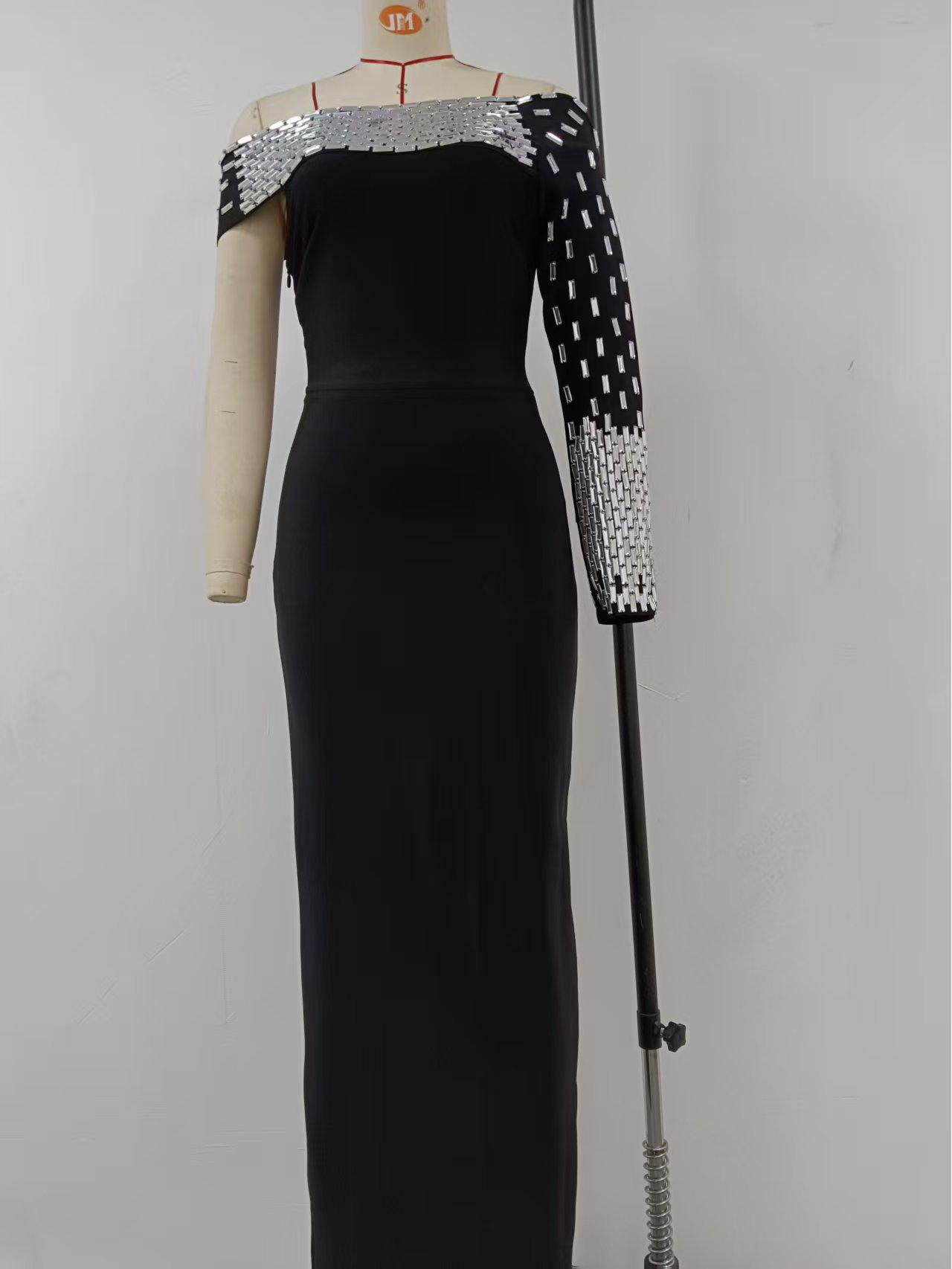 

Rhinestone One-Shoulder Long-Sleeve Bodycon Evening Gown XL чорний