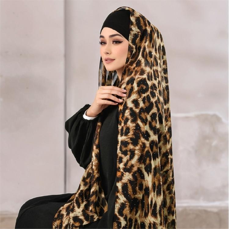 Leopard Scarf Elegant Shoulder Shawl with Rhinestones Decoration Stylish Daily Wear Accessory for Lady