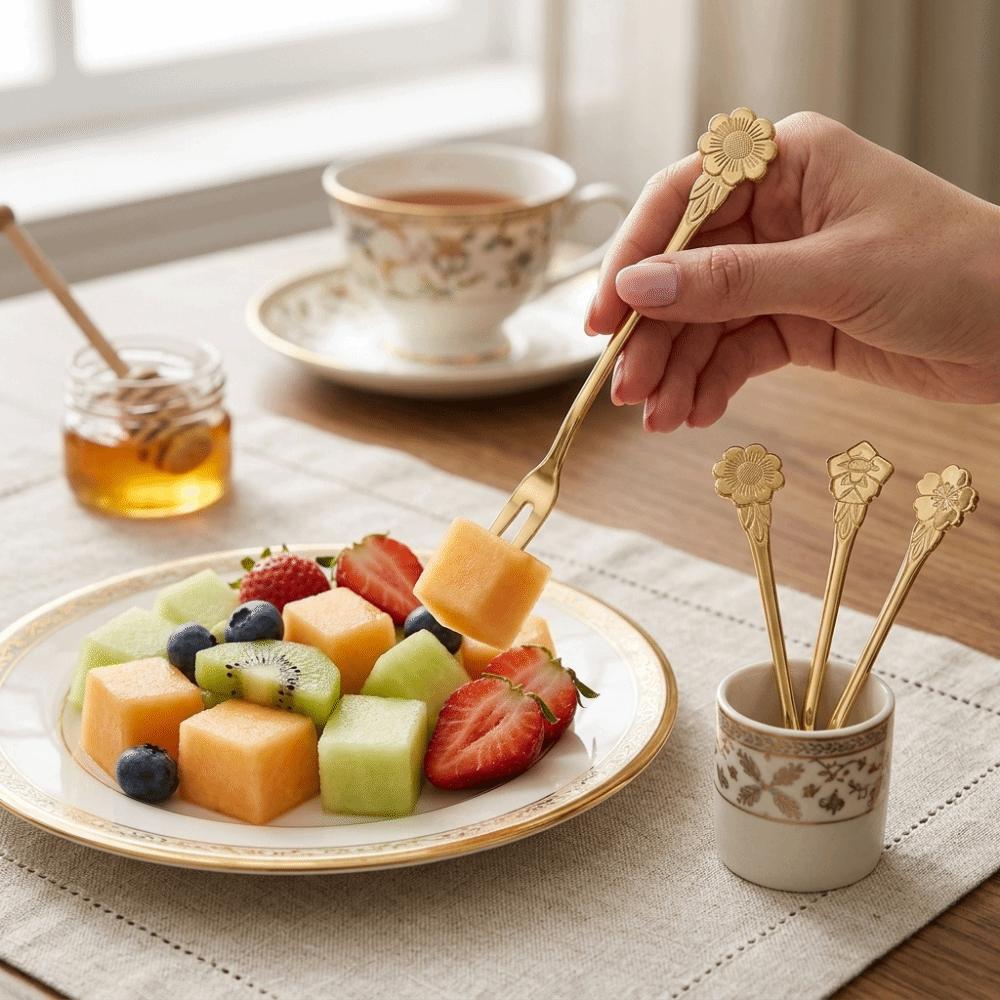 4Pcs Practical Dessert Forks Rustless Steel Cocktail Forks Salad Forks Appetizer Serving