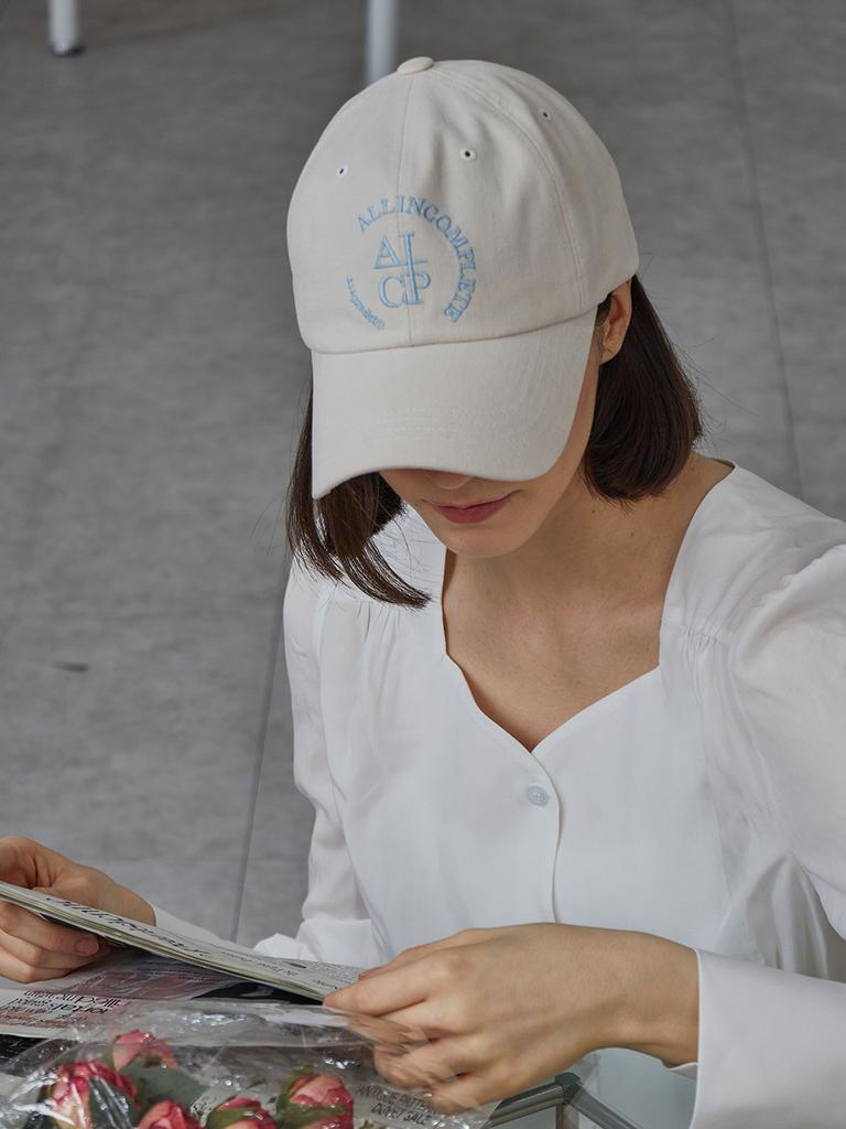 Olinkeompeulliteu Round Logo Ball Cap (Cream Beige)