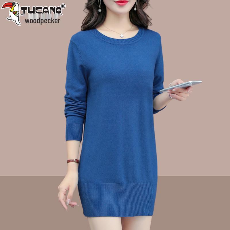 Suéter de Tricô de Comprimento Médio Feminino Woodpecker - Blusa Solta Plus Size com Gola Redonda, Coleção Outono/Inverno 2025.