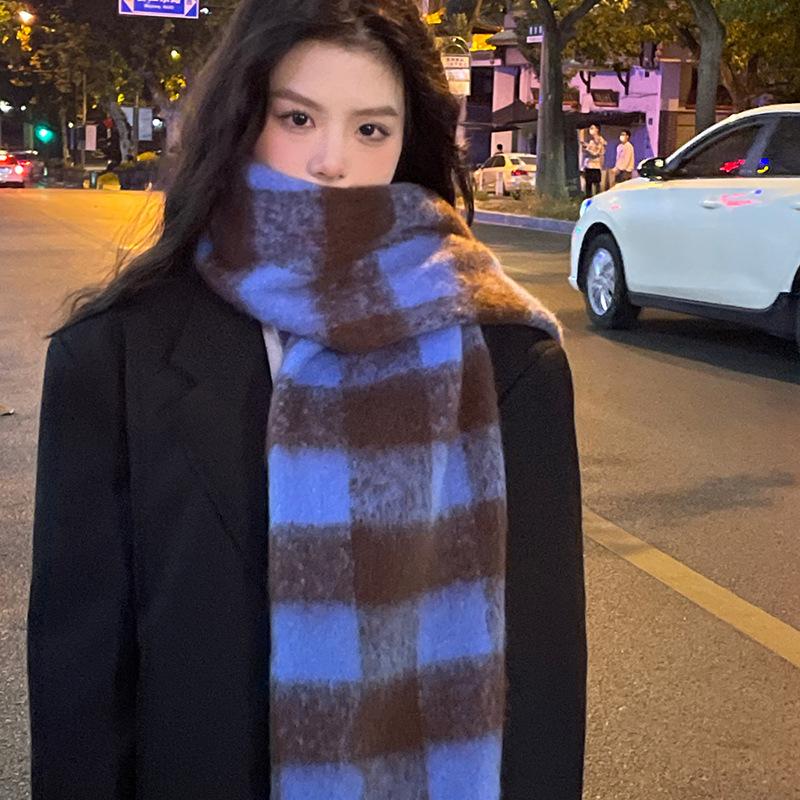 Atmosphere Maillard plaid scarf women's winter new Korean high-end sense thickened warm scarf student