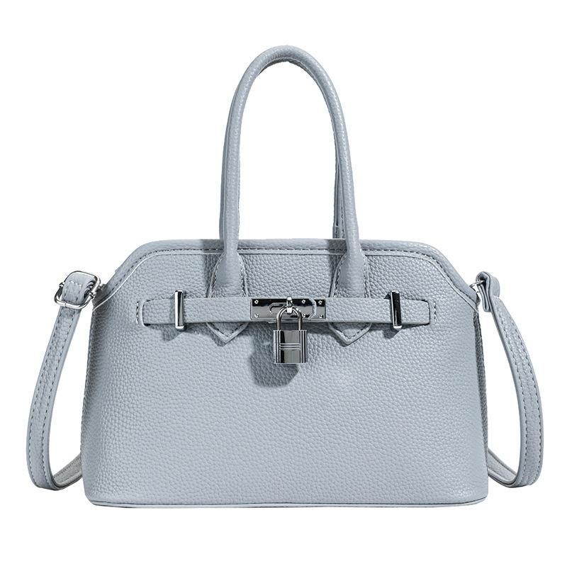 Super Fire Small Bag Women's Spring and Summer Versatile 2025 New Simple Korean Version Messenger Bag Women's Popular Portable Shell Bag