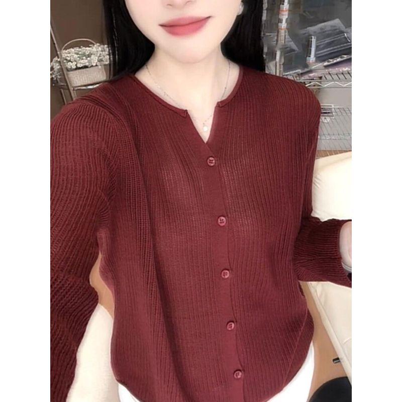 Simple and Stylish Red Long-Sleeved Knitted Cardigan for Women, 2026 Autumn New Style, Elegant and Complexion-Enhancing Casual Plus-Size Top
