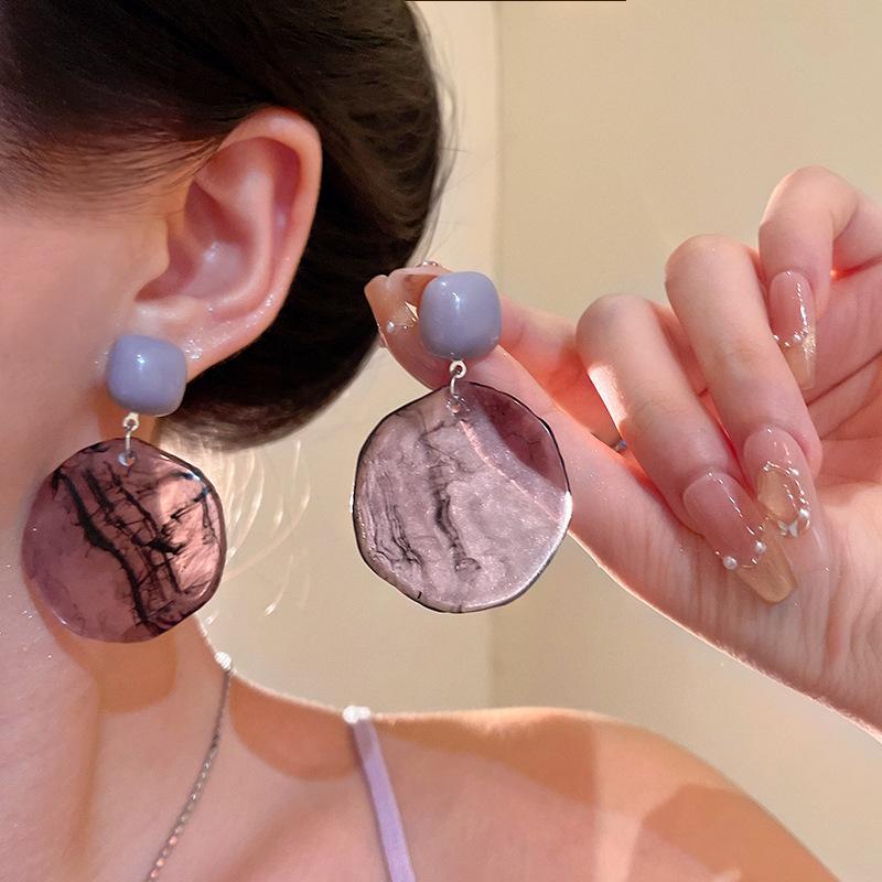 Hong Kong Style Retro Olive Green Smudged Earrings Women's Exaggerated Design Stud Earrings