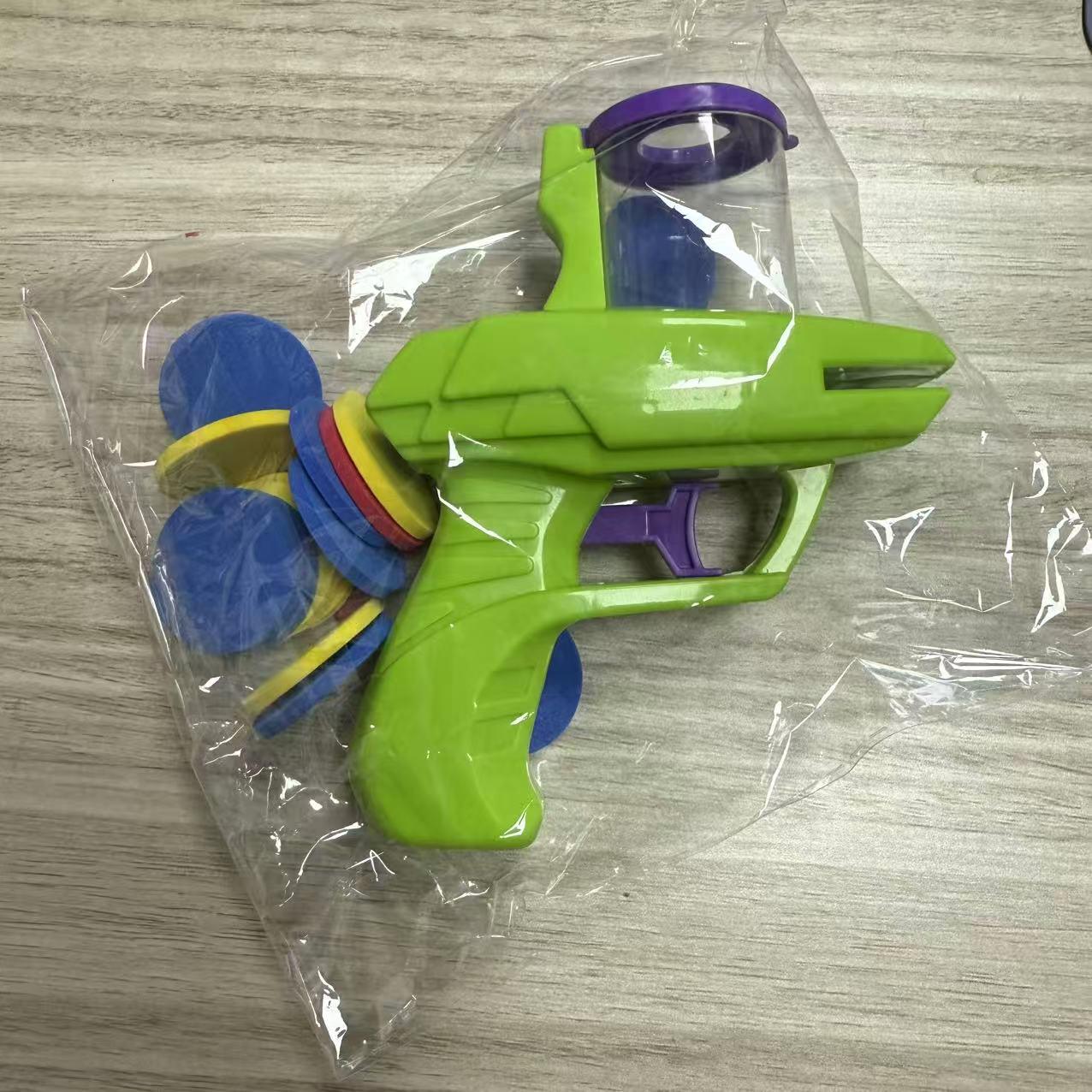 

Flying Saucer Carrot Gun: Safe Soft Bullet Toy for Kids - Parent-Child Battle Outdoor Sport