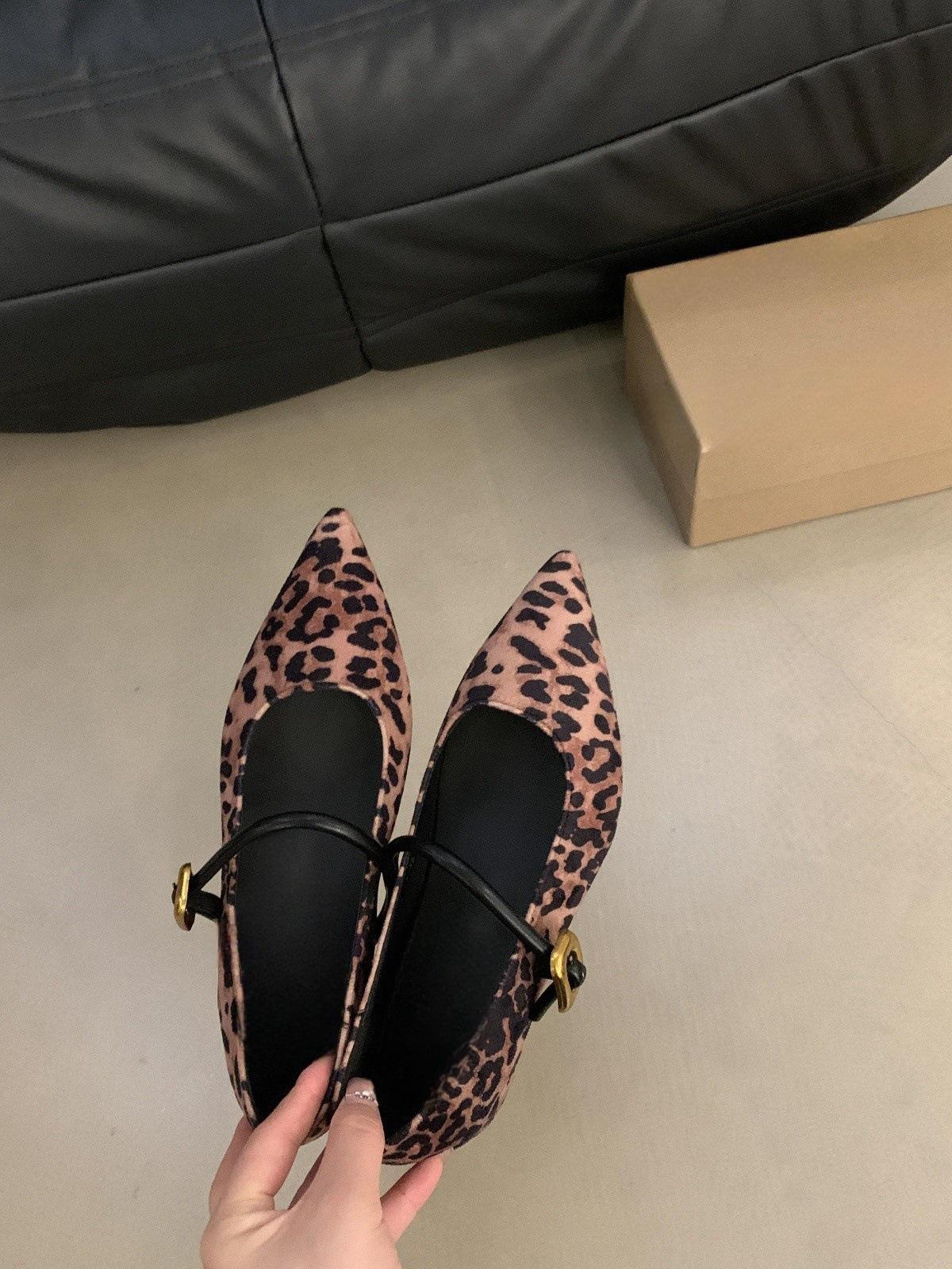 

Модные женские туфли на плоской подошве 2024 года, новые повседневные туфли с острым носком и леопардовым принтом, женские дышащие мягкие туфли Мэри Джейн на низком каблуке для отдыха на открытом воздухе 39 леопардовый