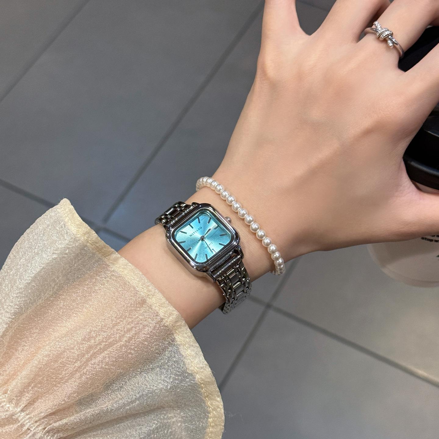 Korean High-End Watch Women S Light Luxury Niche Workplace Retro Temperament Exquisite Small Square Watch Quartz Women S Watch Accessories