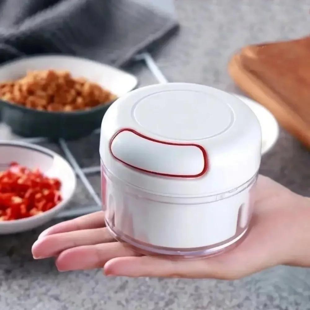 

1pc Multifunction Garlic Grinding Chopper Manual Pepper Corn Food Vegetables Press Cutter Meat Grinders Kitchen Gadgets 7cm*9cm белый