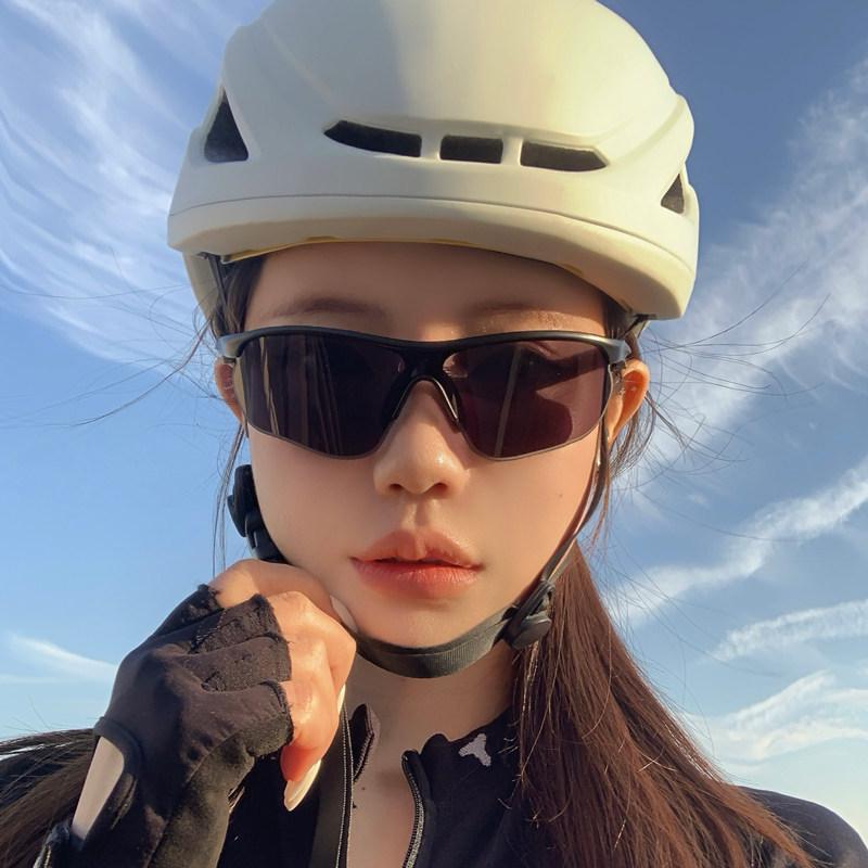 UV-Protective Cycling Sunglasses: Windproof Outdoor Sports Glasses for Men & Women
