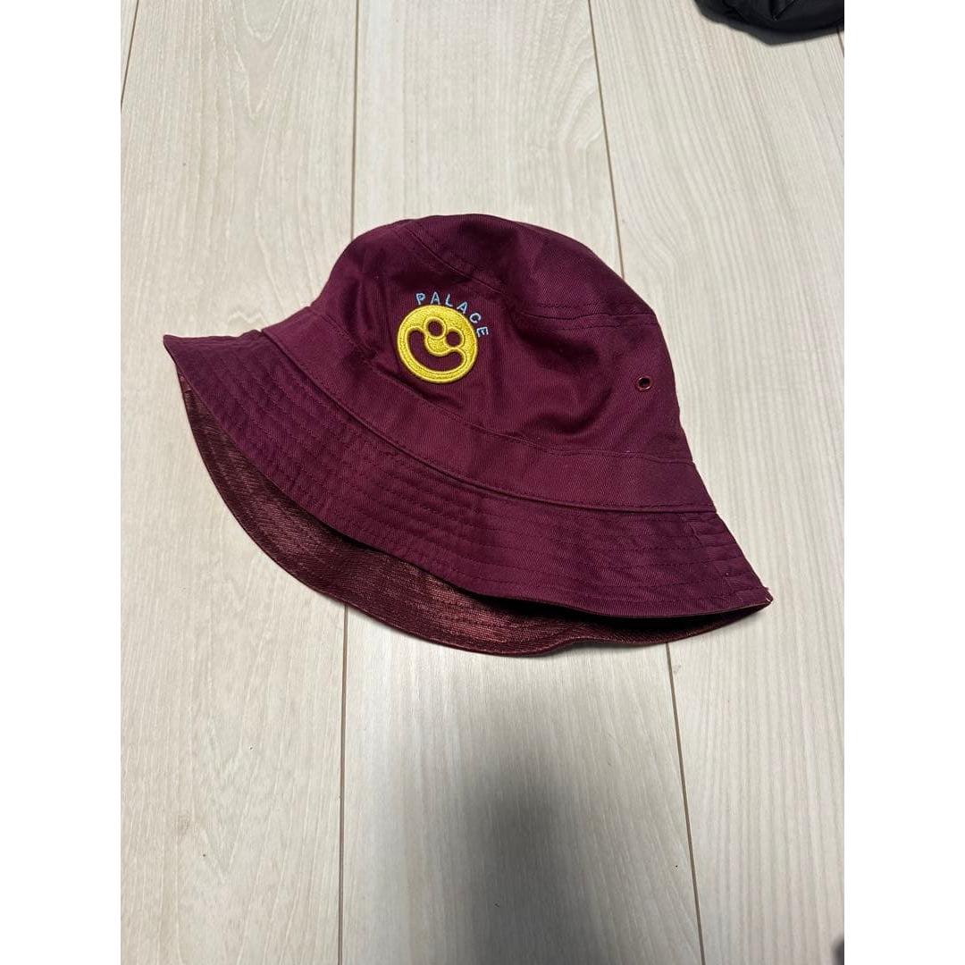 Used PALACE reversible bucket hat burgundy