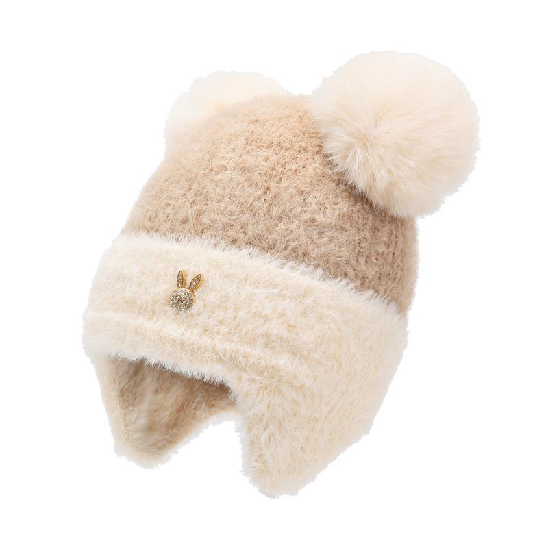 

Флисовая зимняя вязаная шапка с защитой ушей, шапка с двойным шерстяным помпоном, шерстяная шапка, облегающая голову, подчеркивающая лицо, маленькая утолщенная теплая шапка one size