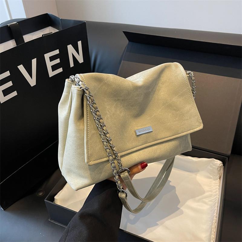 Crossbody Chain Strap Large Purse With Soft Pu Material Ideal For Casual Outings