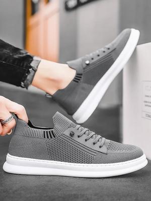 Flache Sneaker Laufschuhe Gepolsterte Innensohle Ohne Leder Herrenschuh Hohe Qualität in Aktion Atmungsaktive Herren Freizeitschuhe