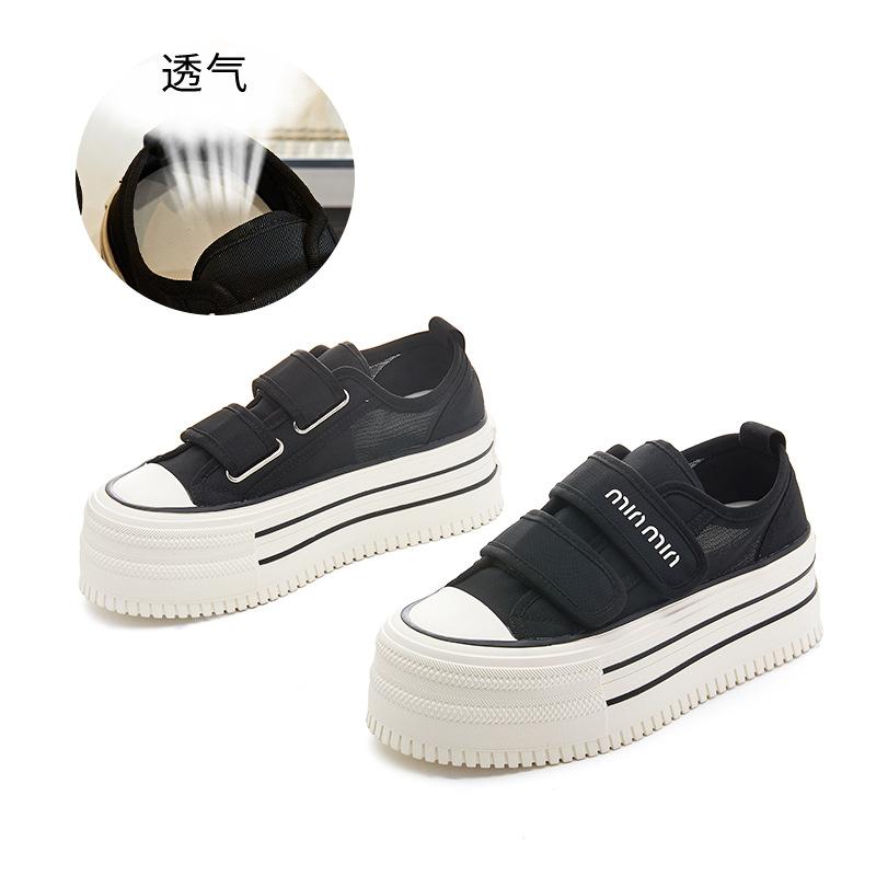 

New platform white shoes women s 2025 summer mesh breathable muffin shoes casual versatile single shoes Velcro women s shoes 35 чорний