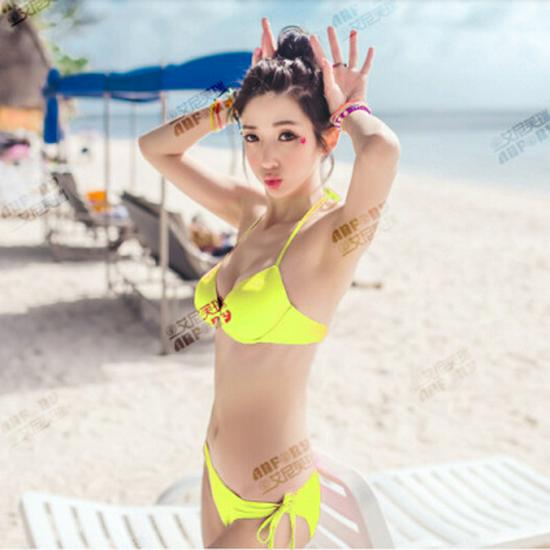 Różowy Czerwony Bikini Kostium Kąpielowy ze Stelażem - Seksowny Trójpunktowy Design dla Kobiet