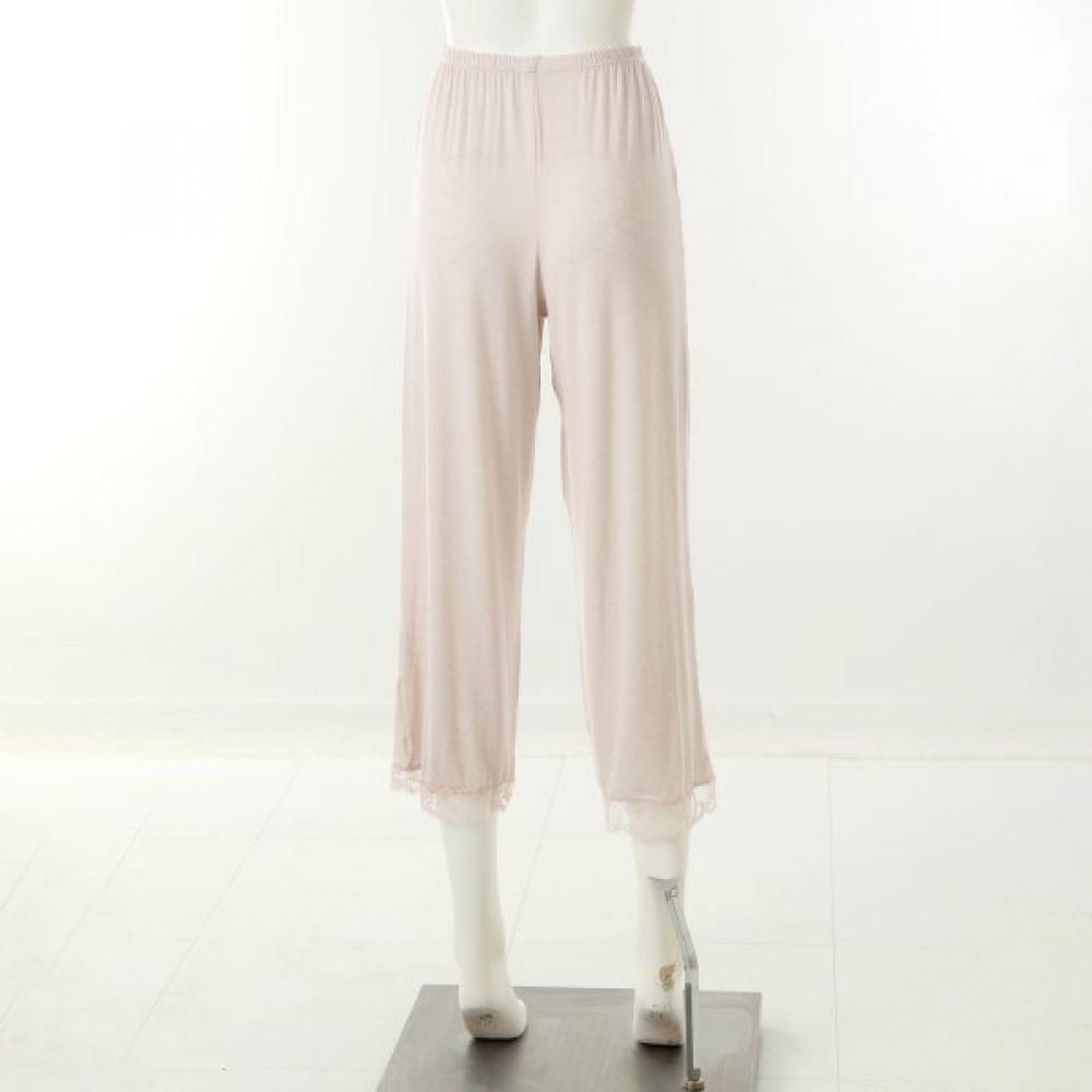 Wacoal Soft And Lightweight Cashmere Half Slip [whs1070l]