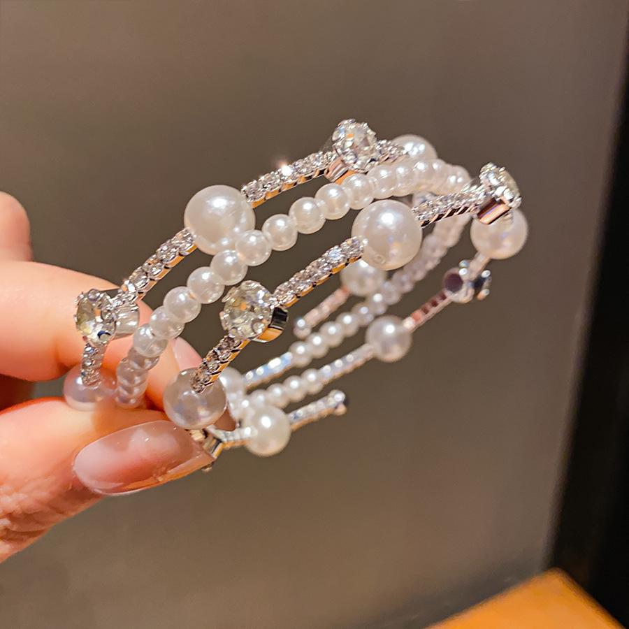 Zircon Diamond-Set Grid Bracelet: Elegant, Luxurious Niche Design for Women