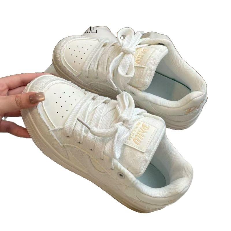 2025 autumn season new Korean version trendy platform couple bread shoes niche versatile denim board shoes sports and leisure