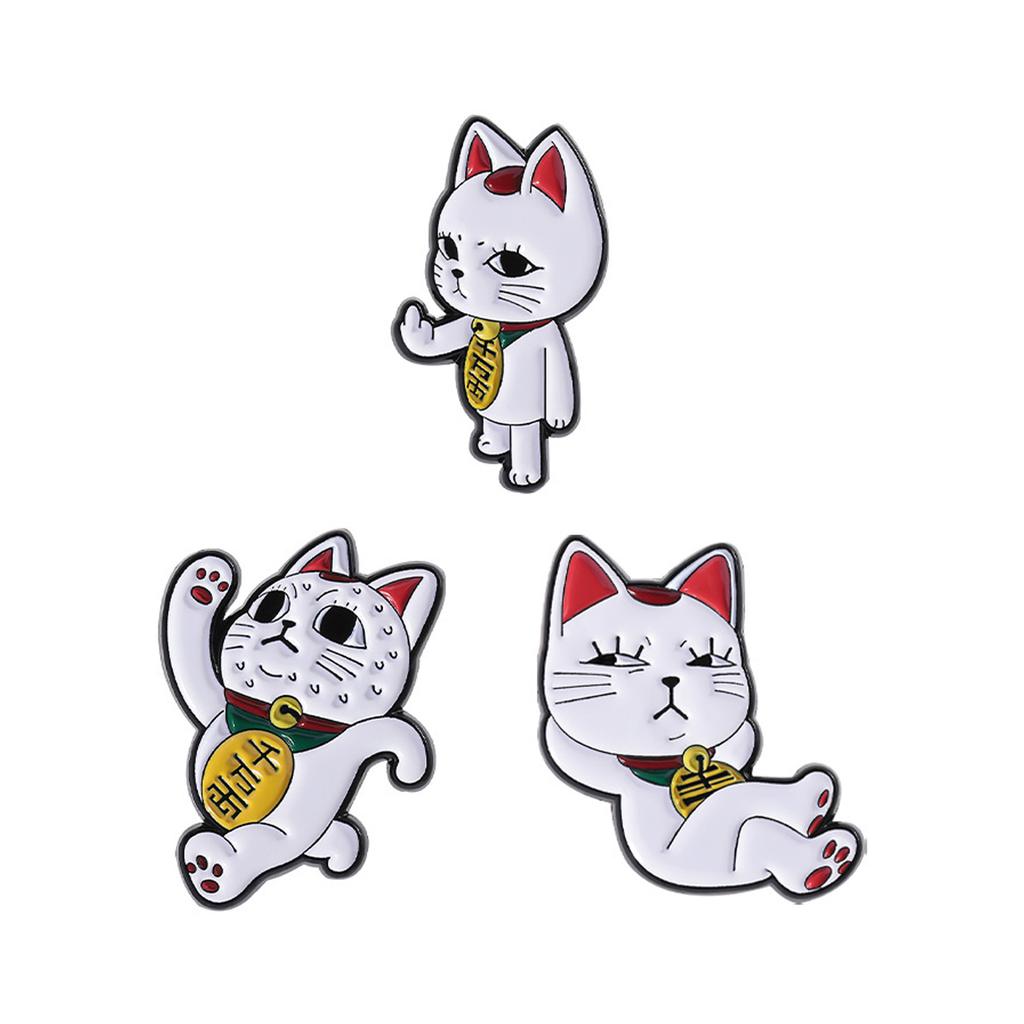 Japanese Lucky Cats Charm Metal Pin Elegant Cartoon Design Brooch For Clothing Bags Fashionable Accessory