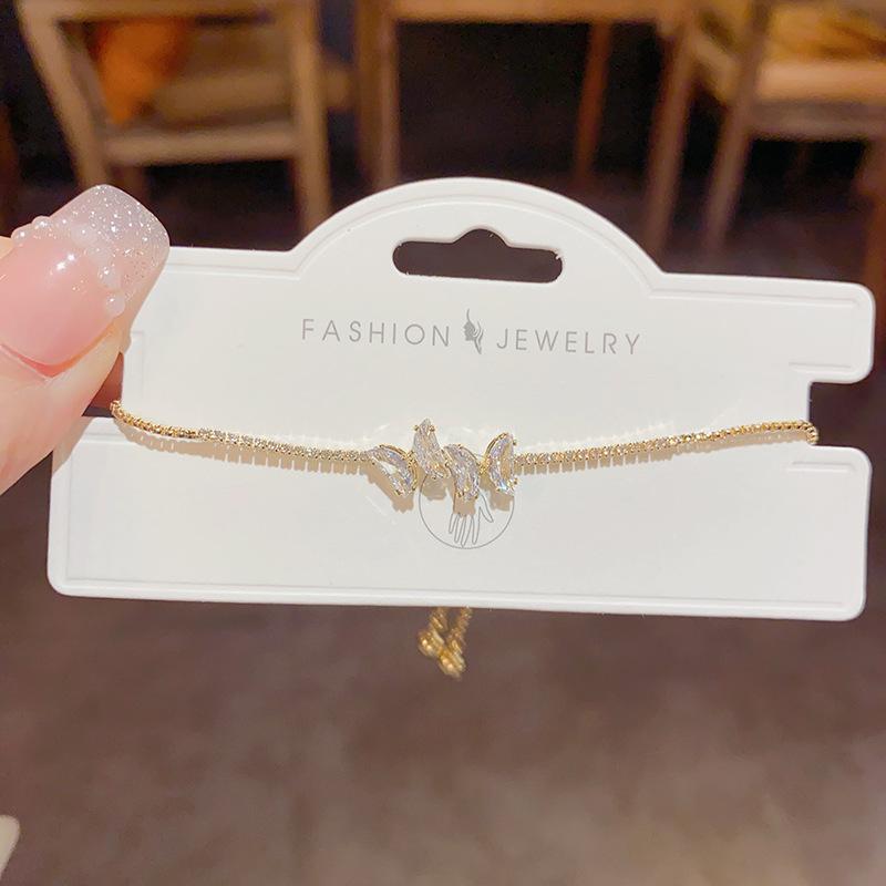 Unique and trendy zircon bracelet - women's light luxury, versatile design